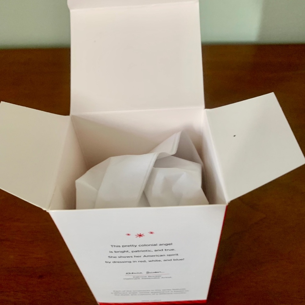 Hallmark Keepsake Angels Around the World 2014 - America NEW IN BOX - Picture 4 of 8